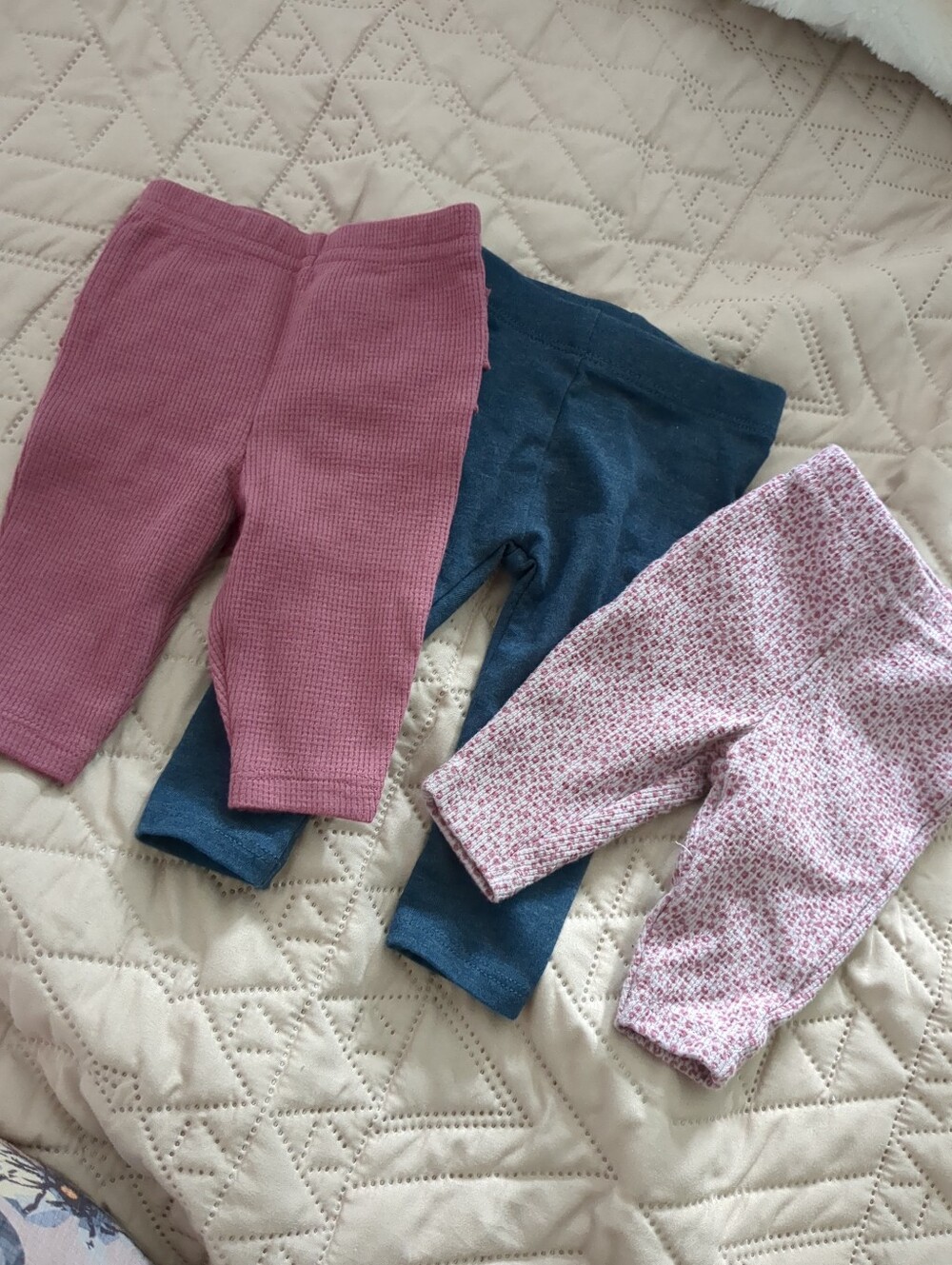 **3/$10** Carter's Baby Girl Leggings Size Newborn